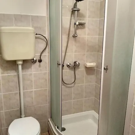 Apartment Erdgeschosswohnung Mit Parkplatz